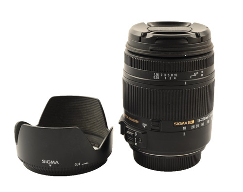 Sigma 18mm 250mm 6 - sigma, f/3.5-6.3